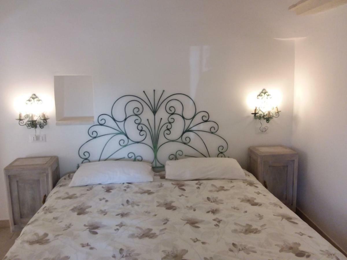 Trulli L'Utopia Di Anny Trulli Anny'S Utopia Locorotondo Bagian luar foto