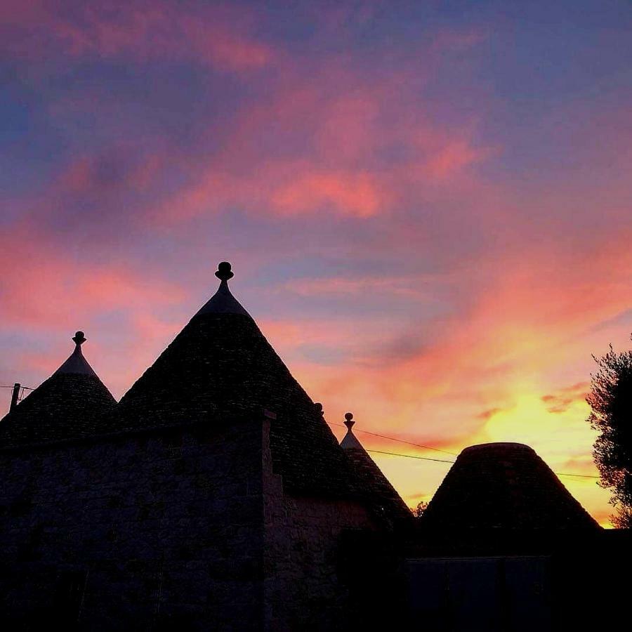 Trulli L'Utopia Di Anny Trulli Anny'S Utopia Locorotondo Bagian luar foto